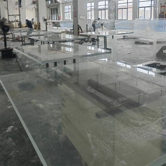 نوافذ حمام السباحة المصنوعة من الأكريليك